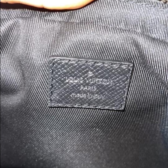 Pristine 100% Authentic LV Outdoor Bumbag in Noir - Picture 4 of 12